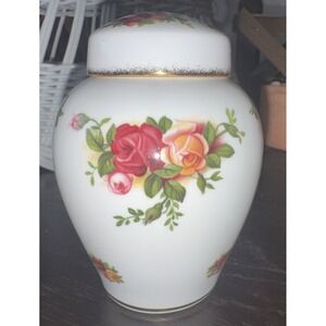 Royal Albert Bone China Old Country Roses Vintage 1962 Ginger Jar 4 Inches Tall